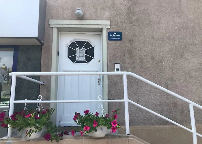 Les Charmantes Daire *