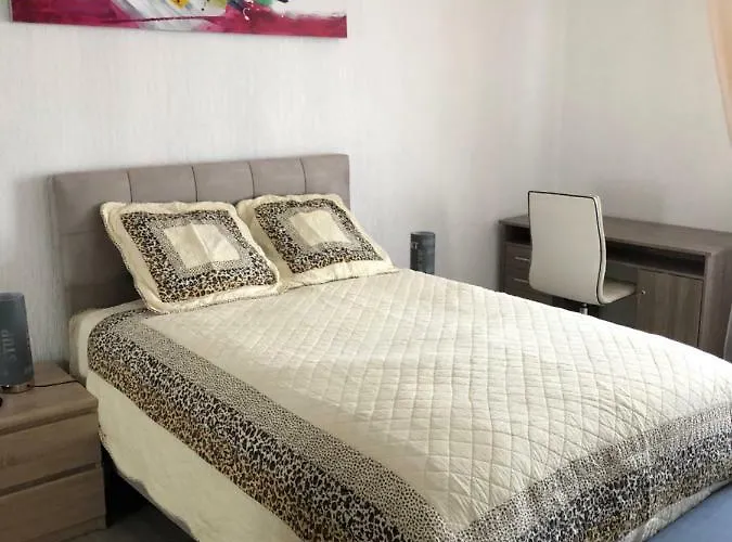 Les Charmantes Daire Cernay (Haut-Rhin)